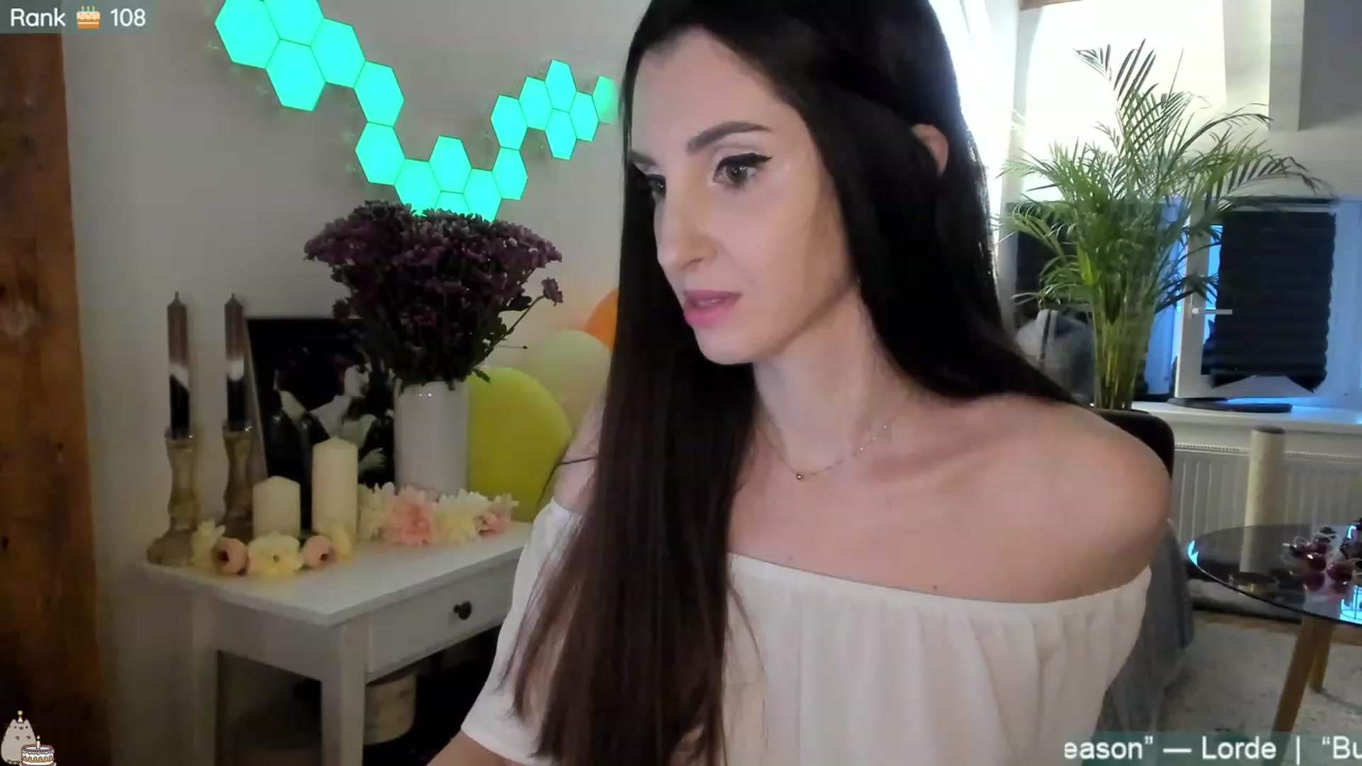 Gallery image thumbnail from Mad_Coffee's myfreecams stream on, 07/05/2023, 20:00 image 1 of 20