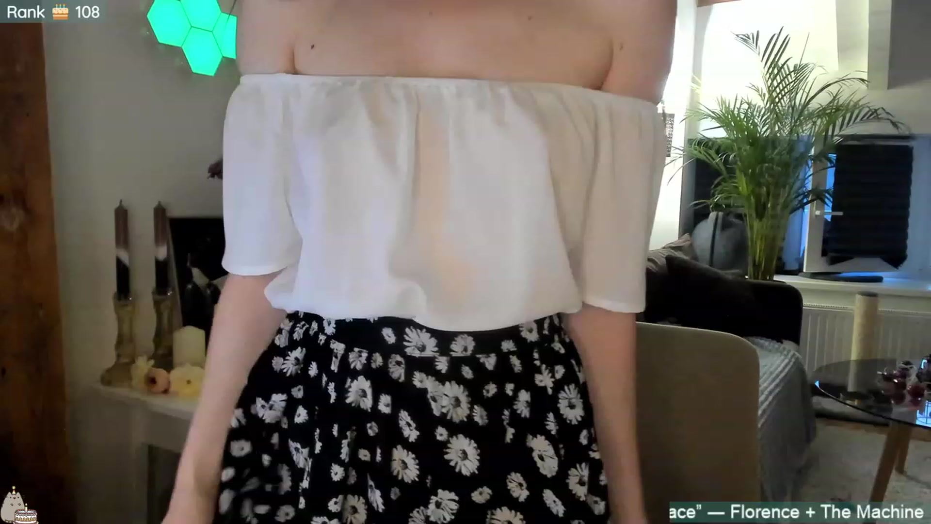 Gallery image thumbnail from Mad_Coffee's myfreecams stream on, 07/05/2023, 20:00 image 4 of 20