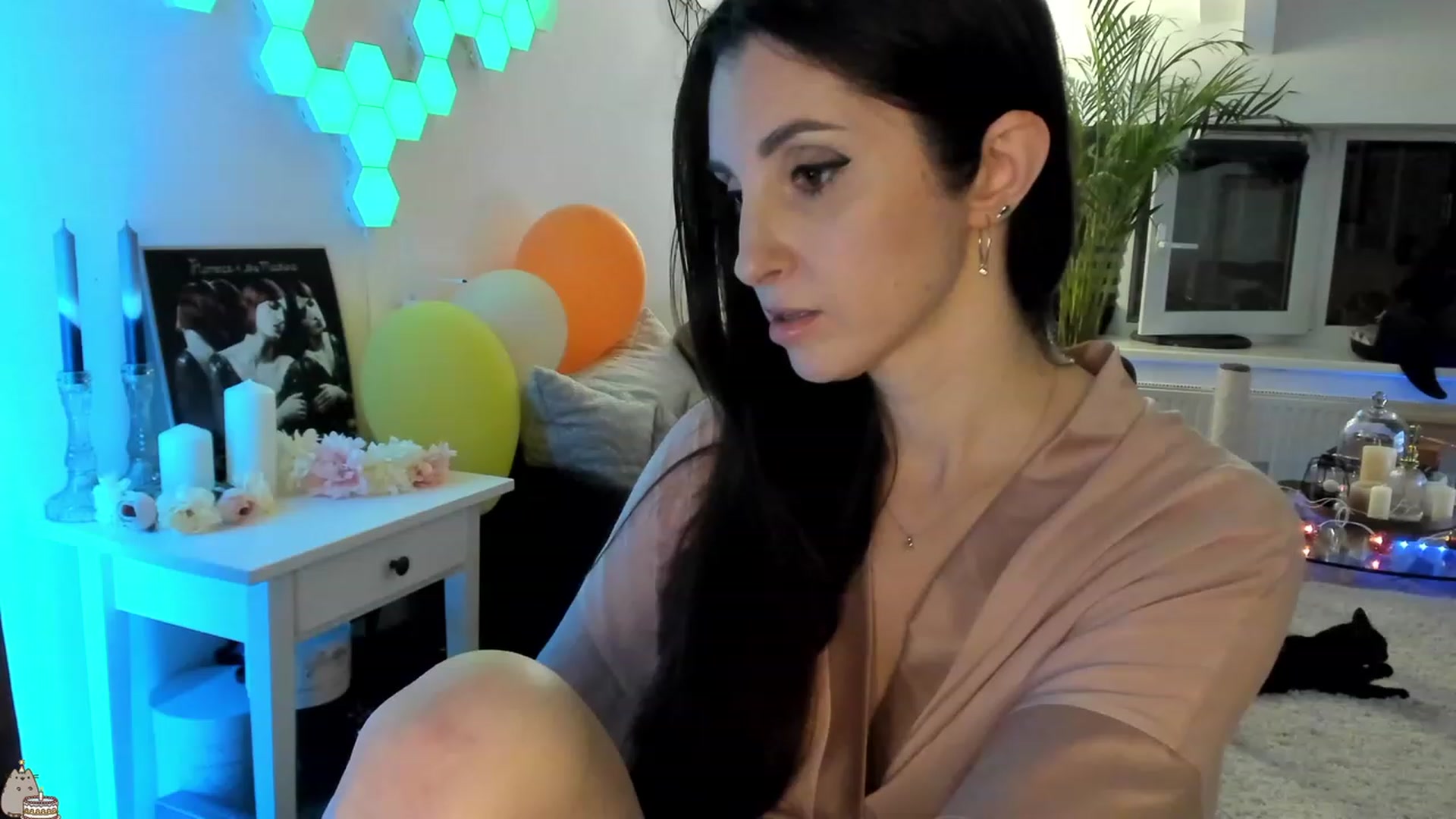 Gallery image thumbnail from Mad_Coffee's myfreecams stream on, 07/07/2023, 24:27 image 4 of 20