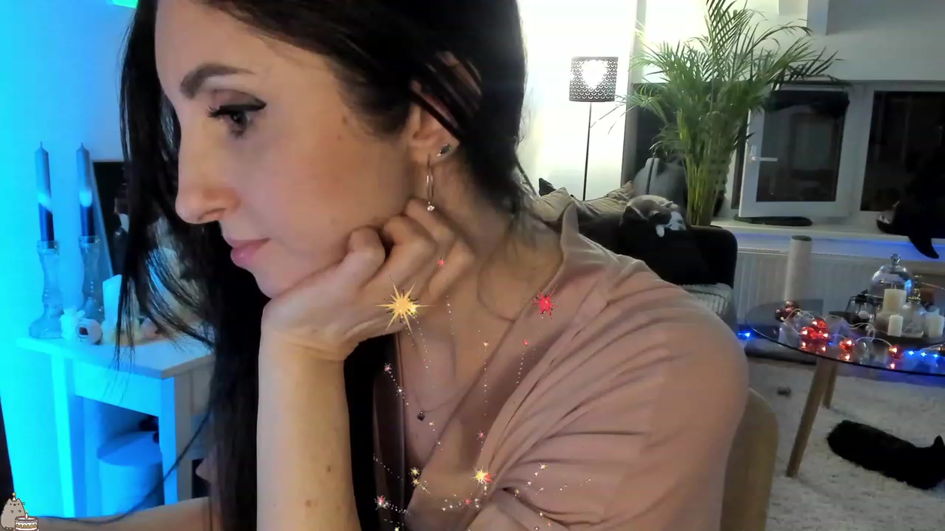 Gallery image thumbnail from Mad_Coffee's myfreecams stream on, 07/07/2023, 24:27 image 13 of 20