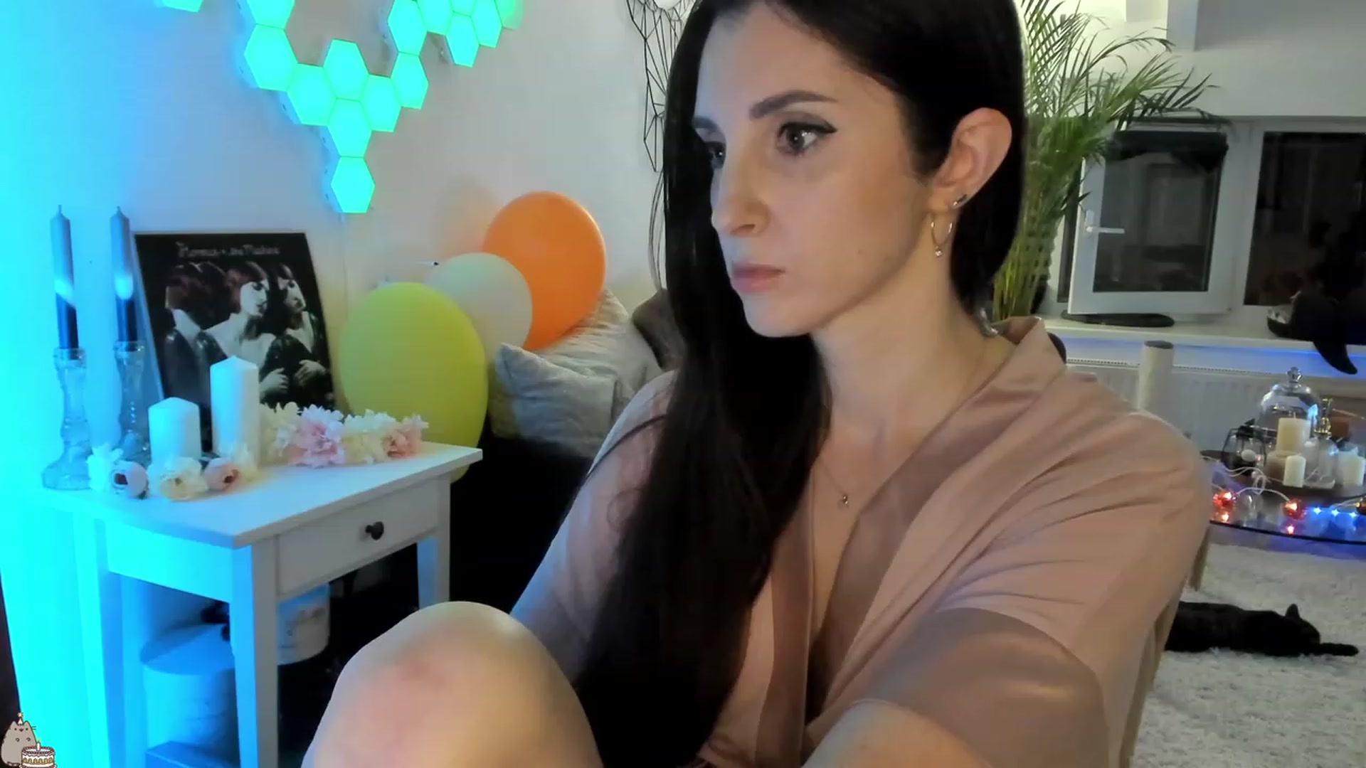 Gallery image thumbnail from Mad_Coffee's myfreecams stream on, 07/07/2023, 24:27 image 3 of 20