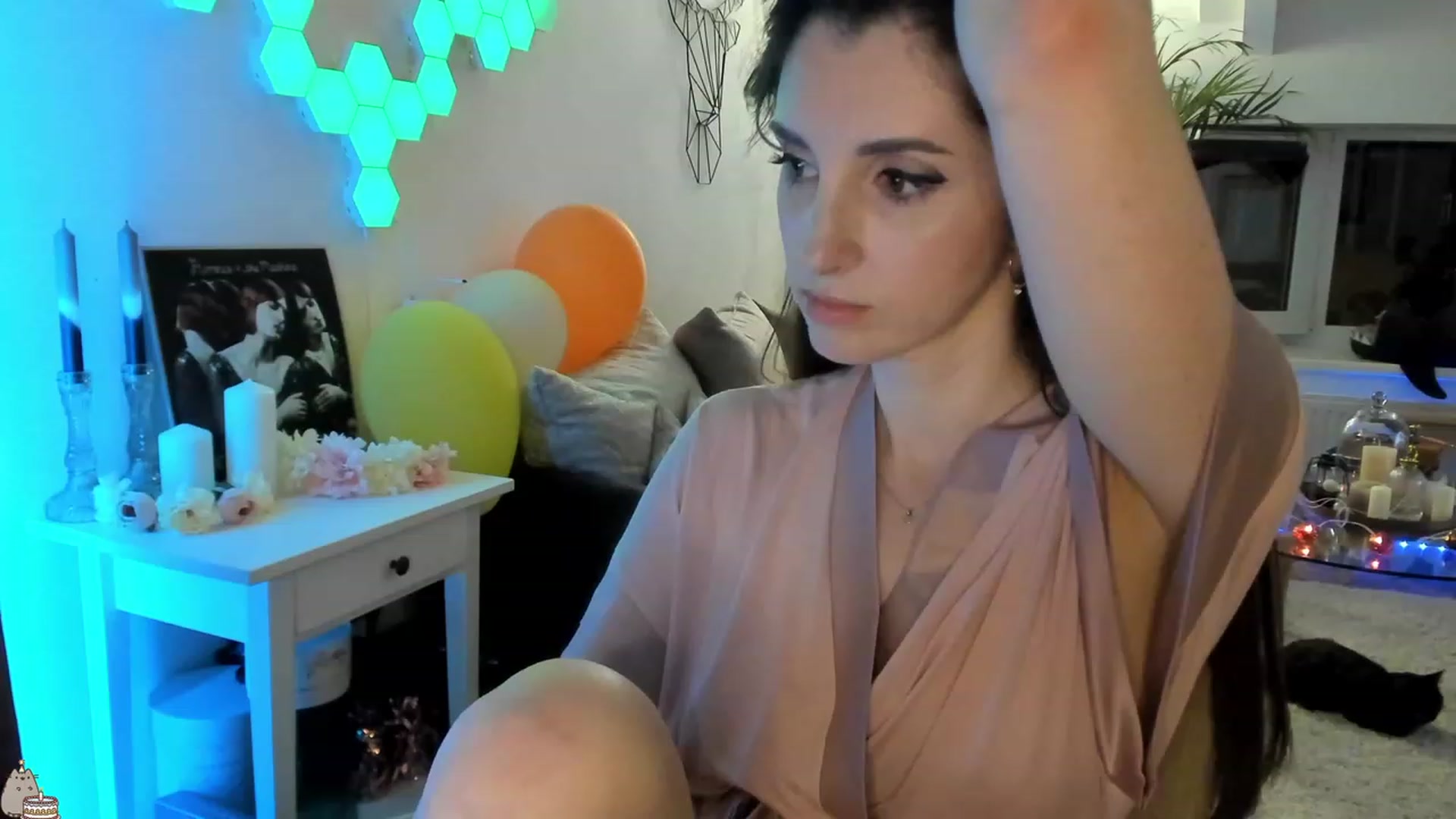 Gallery image thumbnail from Mad_Coffee's myfreecams stream on, 07/07/2023, 24:27 image 6 of 20
