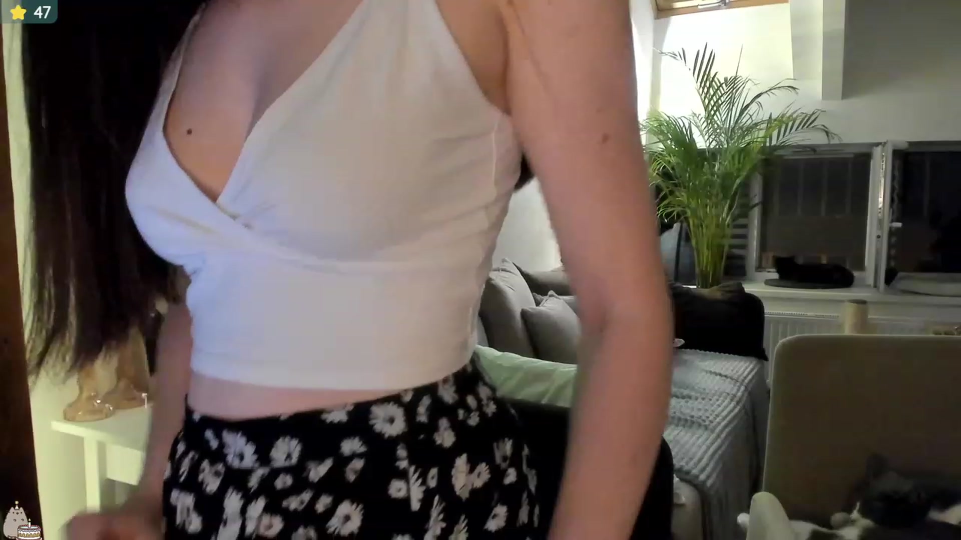 Gallery image thumbnail from Mad_Coffee's myfreecams stream on, 07/13/2023, 24:40 image 11 of 20