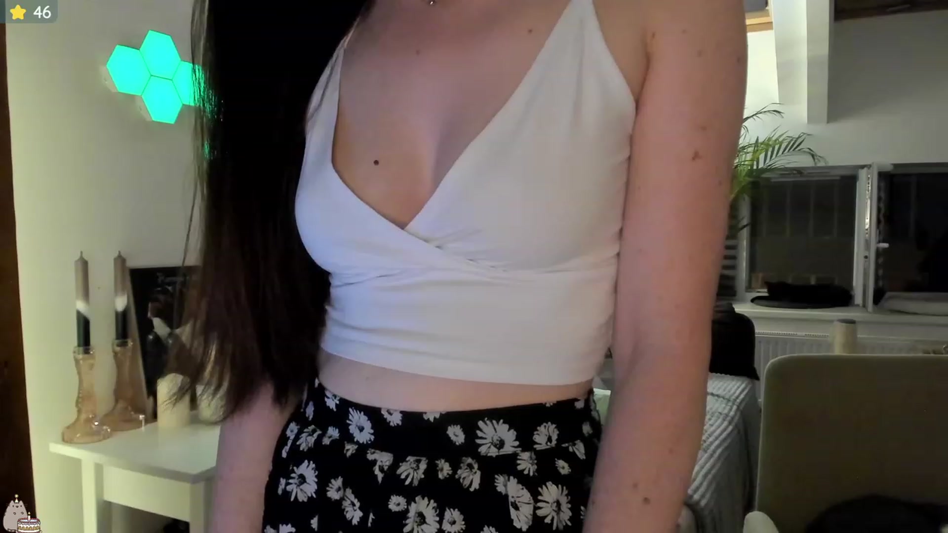 Gallery image thumbnail from Mad_Coffee's myfreecams stream on, 07/13/2023, 24:40 image 20 of 20