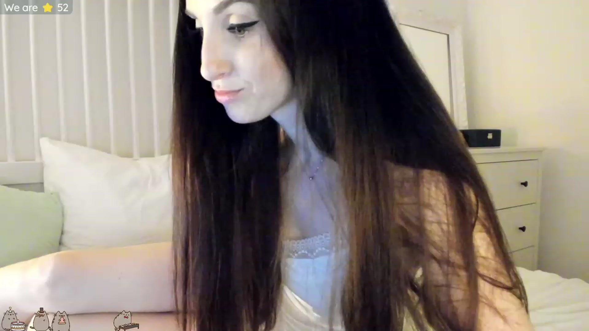 Gallery image thumbnail from Mad_Coffee's myfreecams stream on, 07/16/2023, 02:50 image 17 of 20