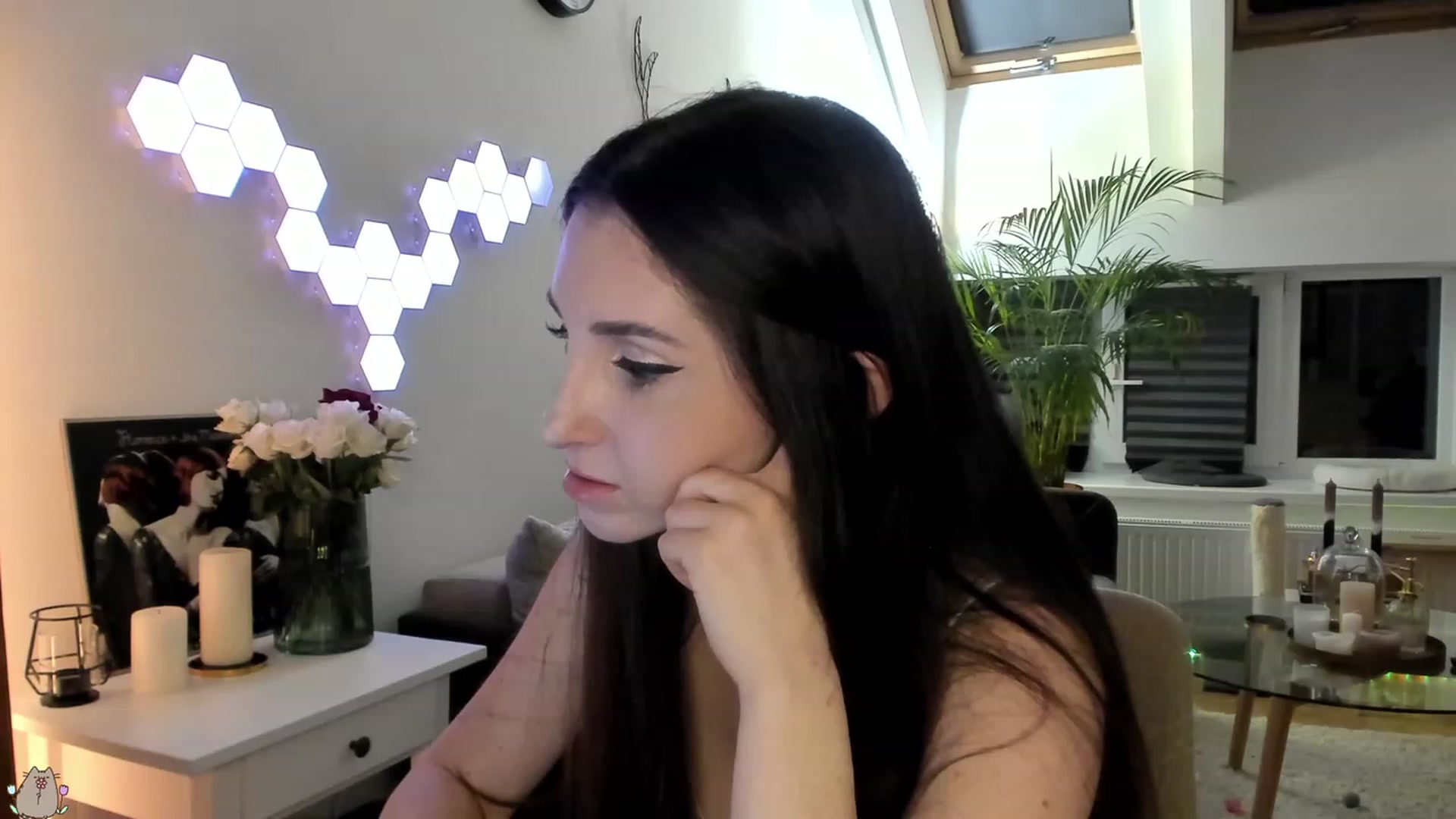 Gallery image thumbnail from Mad_Coffee's myfreecams stream on, 08/02/2023, 23:28 image 10 of 20