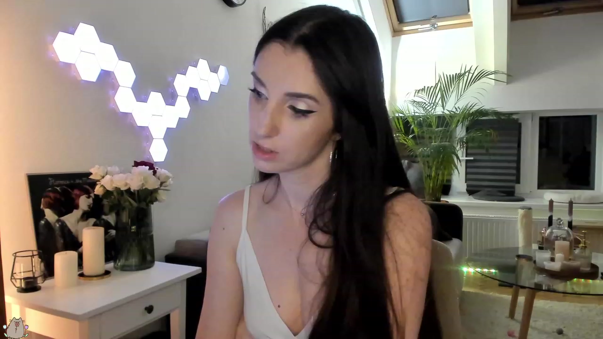Gallery image thumbnail from Mad_Coffee's myfreecams stream on, 08/02/2023, 23:28 image 7 of 20
