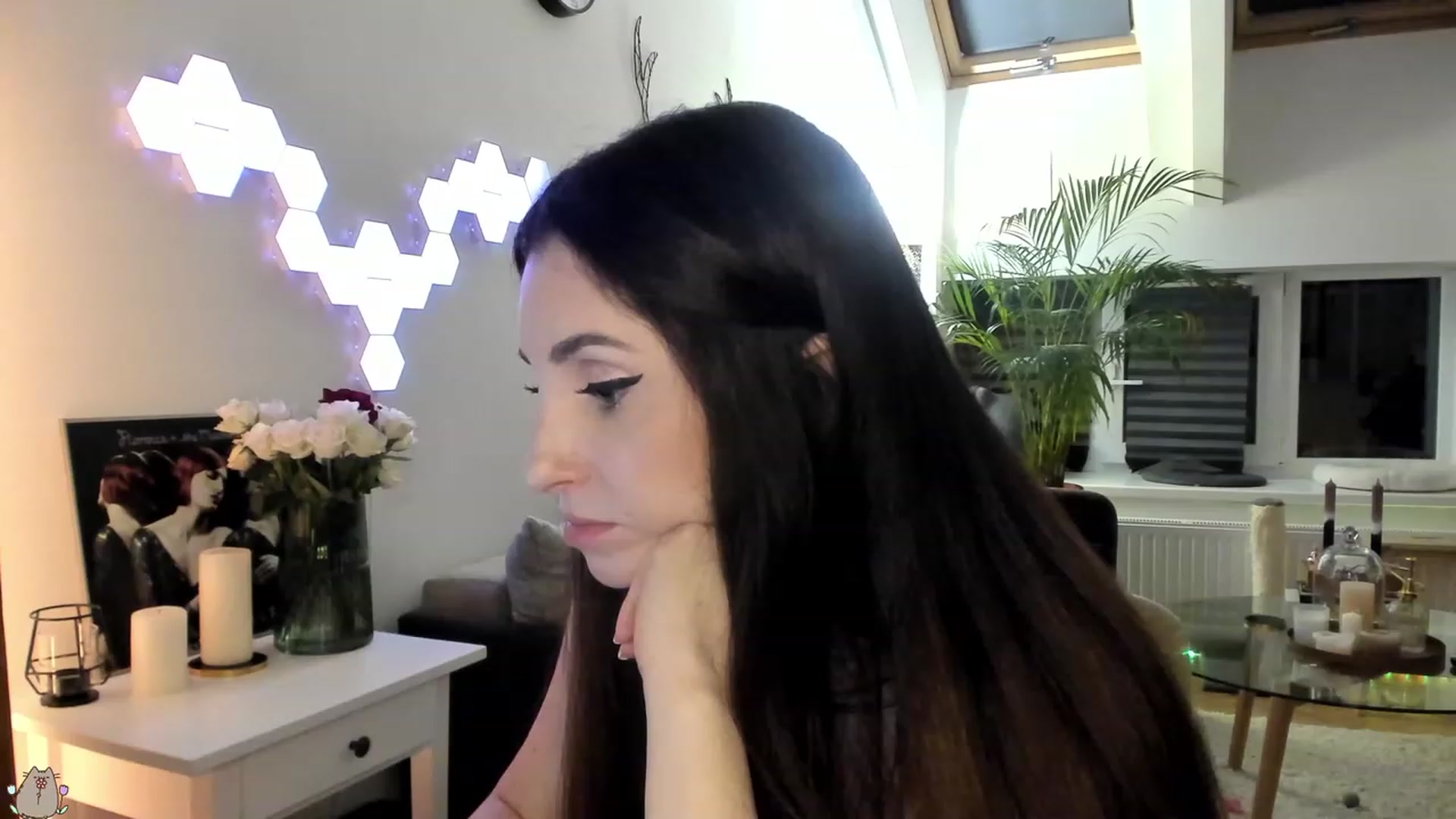 Gallery image thumbnail from Mad_Coffee's myfreecams stream on, 08/02/2023, 23:28 image 14 of 20