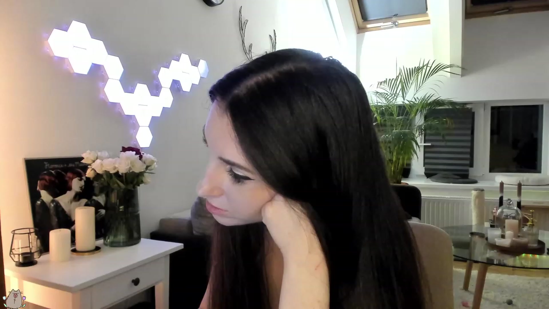 Gallery image thumbnail from Mad_Coffee's myfreecams stream on, 08/02/2023, 23:28 image 15 of 20