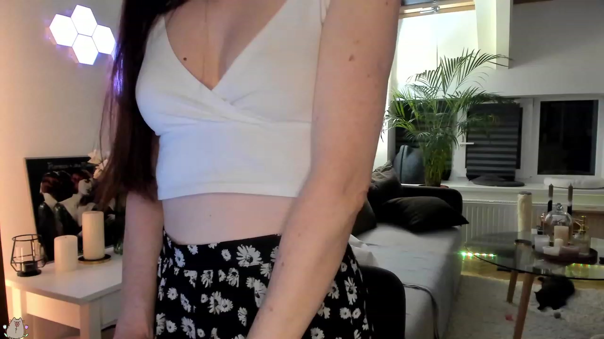 Gallery image thumbnail from Mad_Coffee's myfreecams stream on, 08/03/2023, 24:21 image 20 of 20