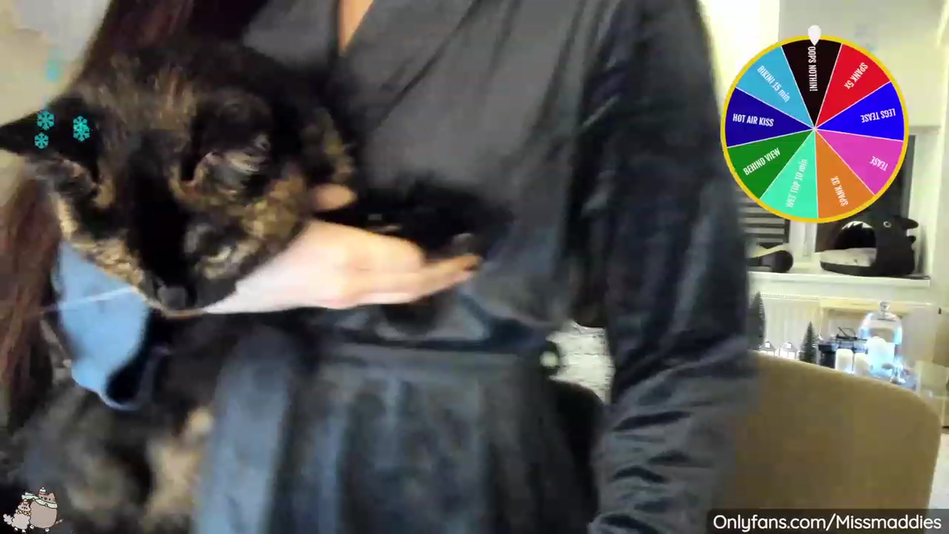Gallery image thumbnail from Mad_Fairy's myfreecams stream on, 12/10/2022, 24:12 image 8 of 20