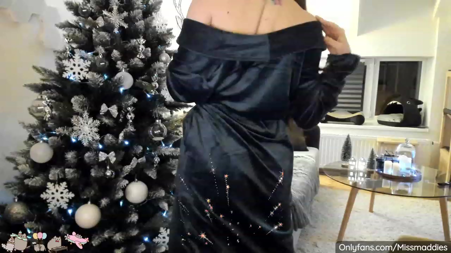 Gallery image thumbnail from Mad_Fairy's myfreecams stream on, 12/10/2022, 01:04 image 12 of 20