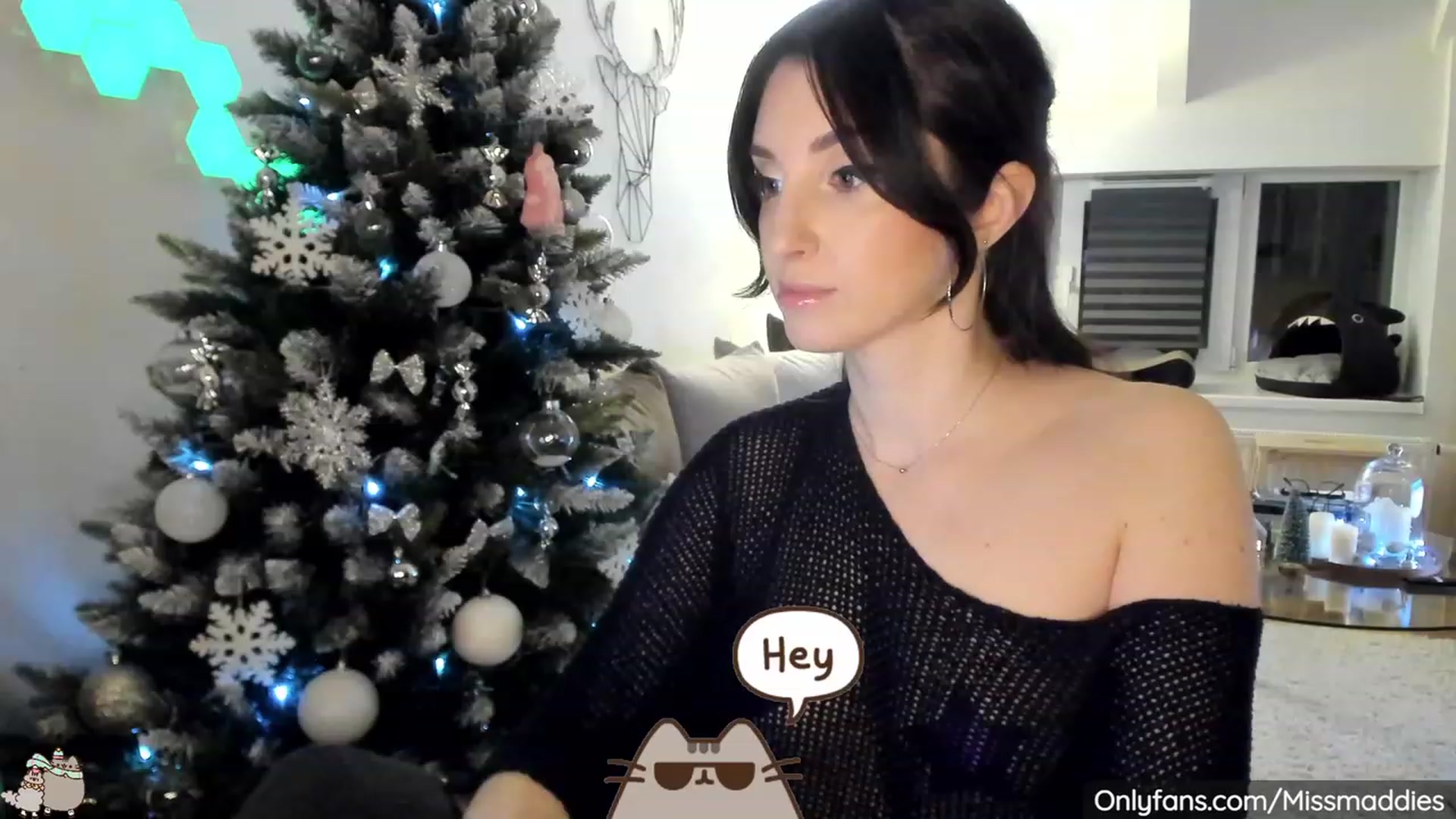Gallery image thumbnail from Mad_Fairy's myfreecams stream on, 12/10/2022, 19:01 image 4 of 20