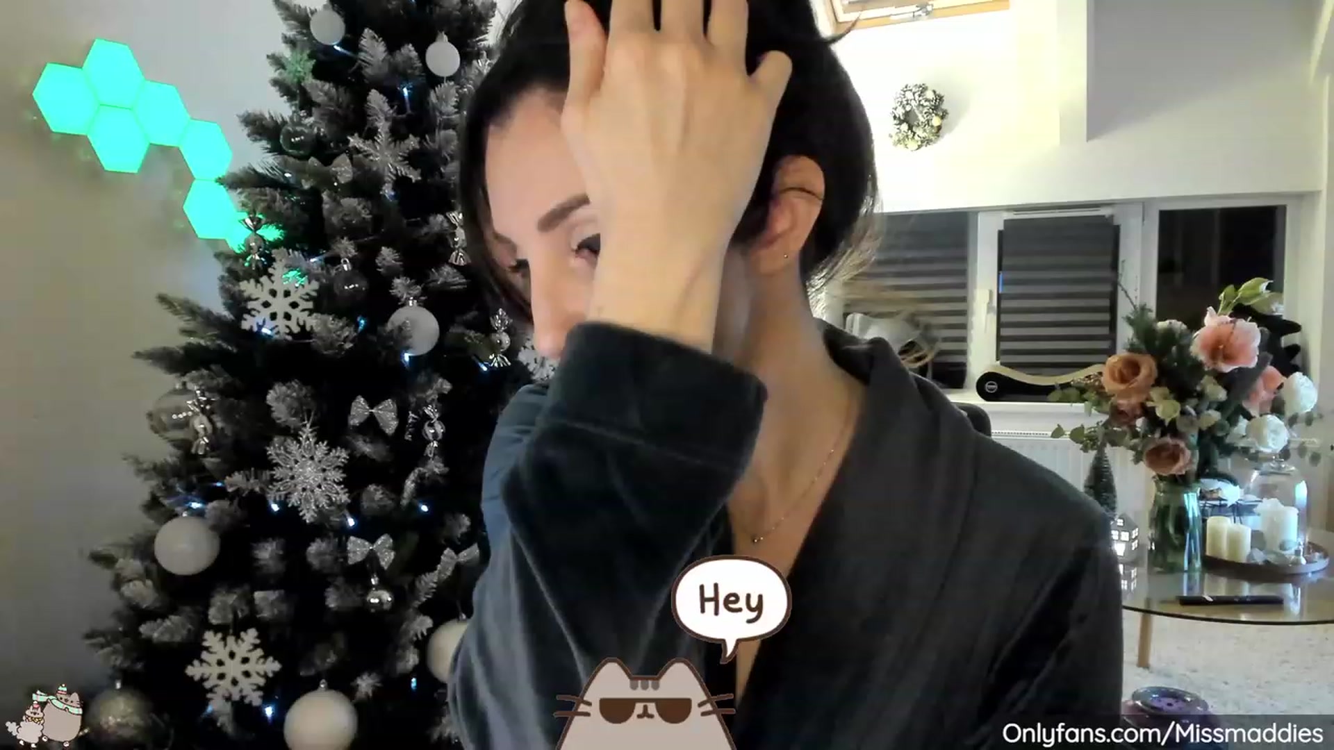 Gallery image thumbnail from Mad_Fairy's myfreecams stream on, 12/11/2022, 21:54 image 5 of 20
