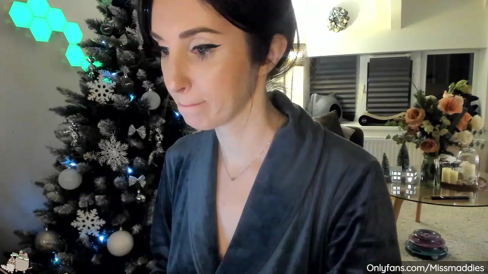 Gallery image thumbnail from Mad_Fairy's myfreecams stream on, 12/11/2022, 21:54 image 20 of 20