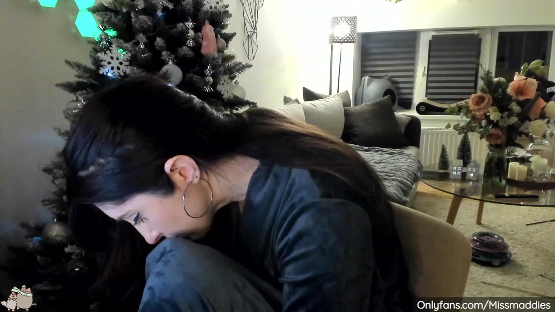 Gallery image thumbnail from Mad_Fairy's myfreecams stream on, 12/12/2022, 01:21 image 2 of 20