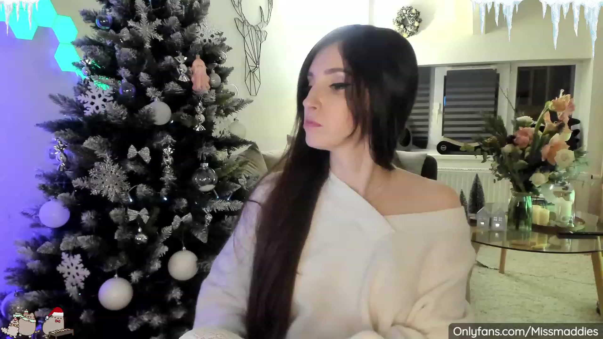 Gallery image thumbnail from Mad_Fairy's myfreecams stream on, 12/15/2022, 24:01 image 5 of 20