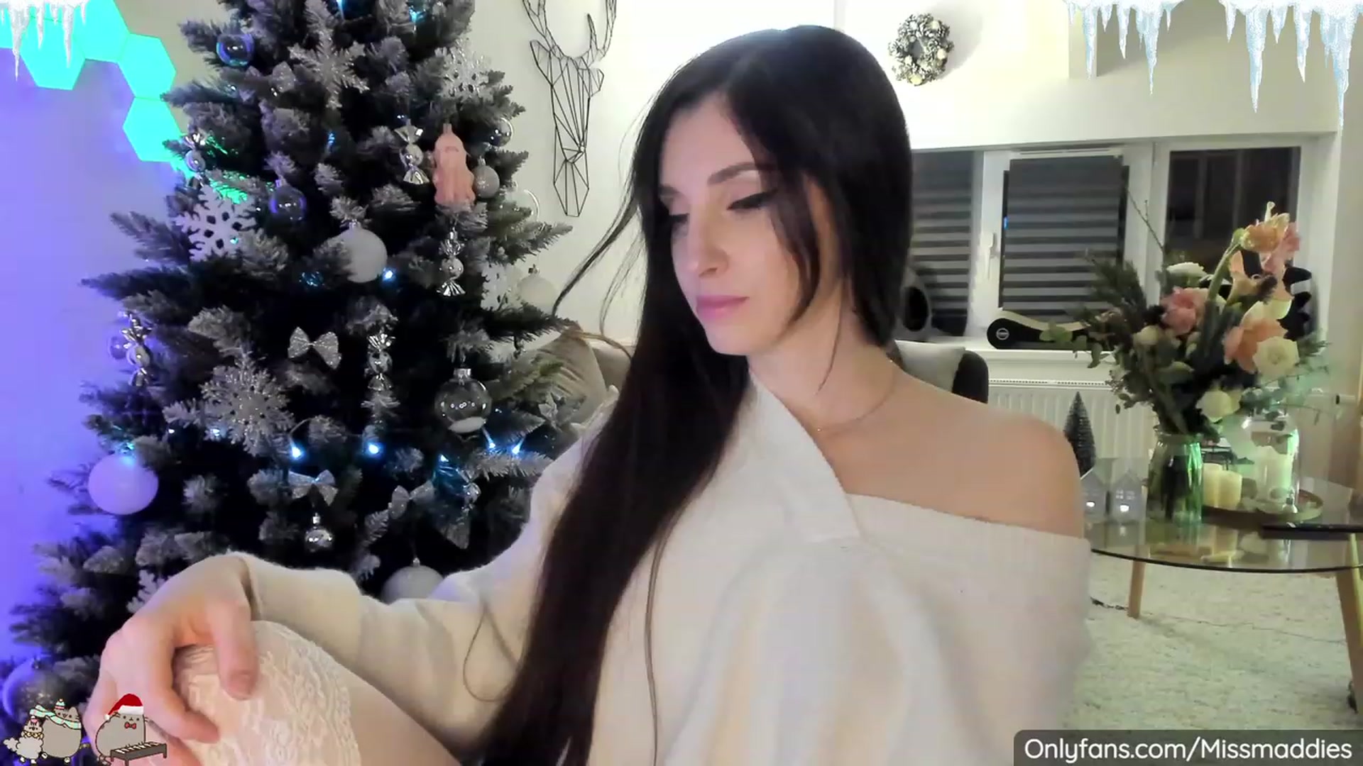 Gallery image thumbnail from Mad_Fairy's myfreecams stream on, 12/15/2022, 24:01 image 8 of 20