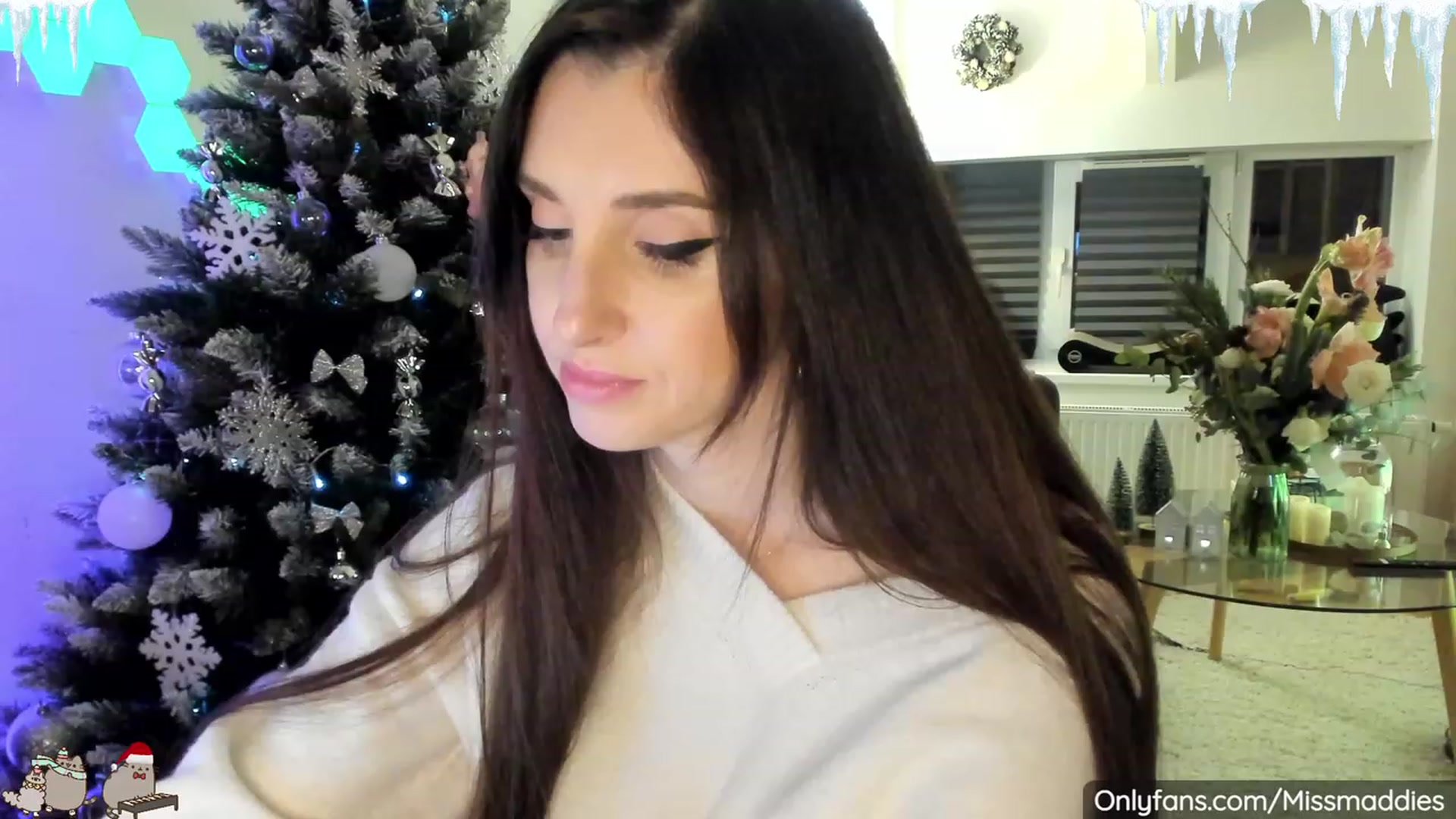 Gallery image thumbnail from Mad_Fairy's myfreecams stream on, 12/15/2022, 01:49 image 5 of 20