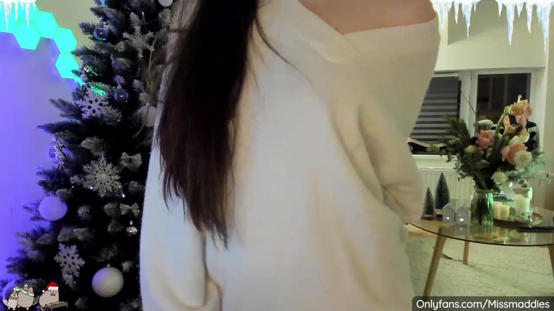 Gallery image thumbnail from Mad_Fairy's myfreecams stream on, 12/15/2022, 01:49 image 19 of 20