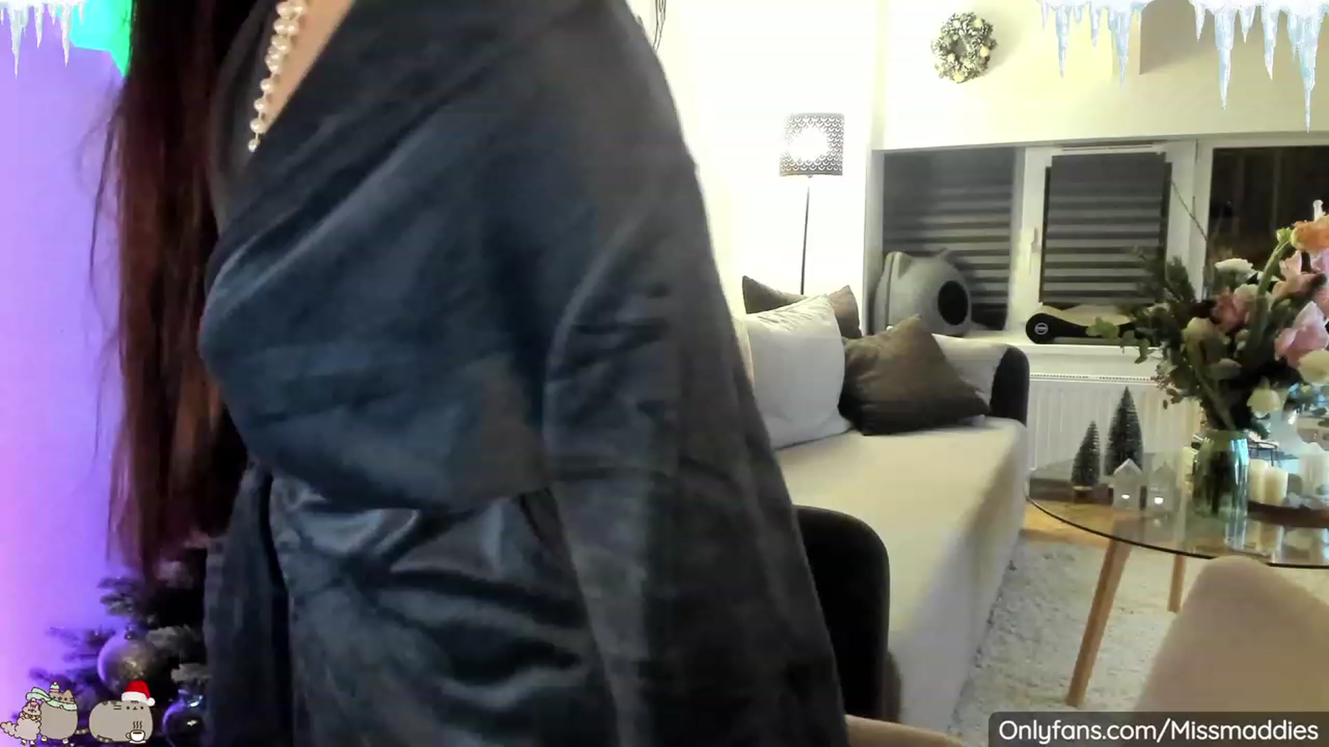 Gallery image thumbnail from Mad_Fairy's myfreecams stream on, 12/16/2022, 24:02 image 12 of 20