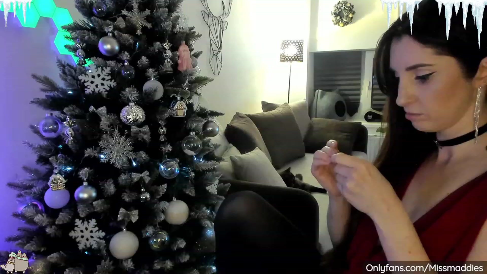 Gallery image thumbnail from Mad_Fairy's myfreecams stream on, 12/18/2022, 02:10 image 6 of 20