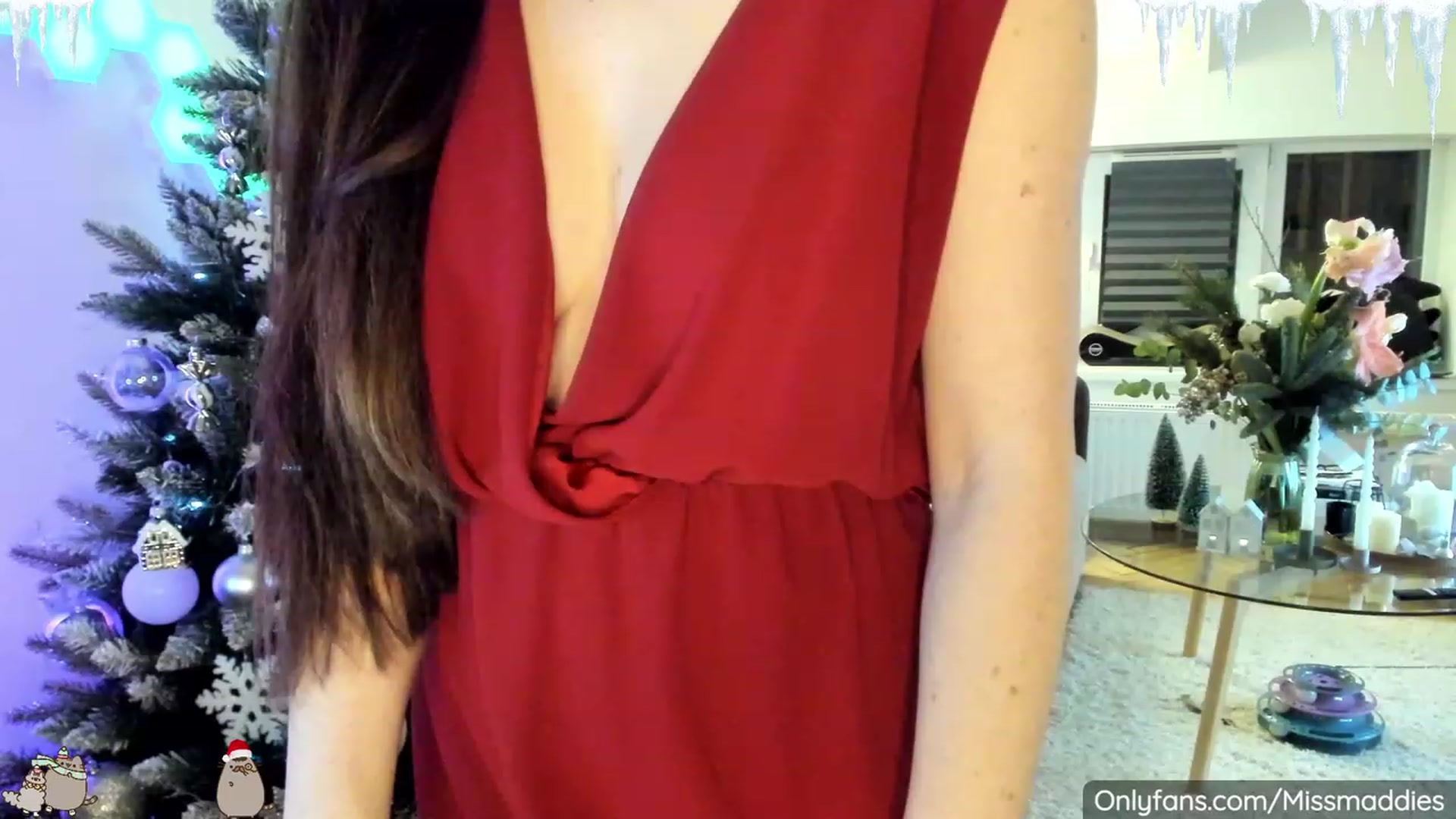 Gallery image thumbnail from Mad_Fairy's myfreecams stream on, 12/18/2022, 02:10 image 15 of 20