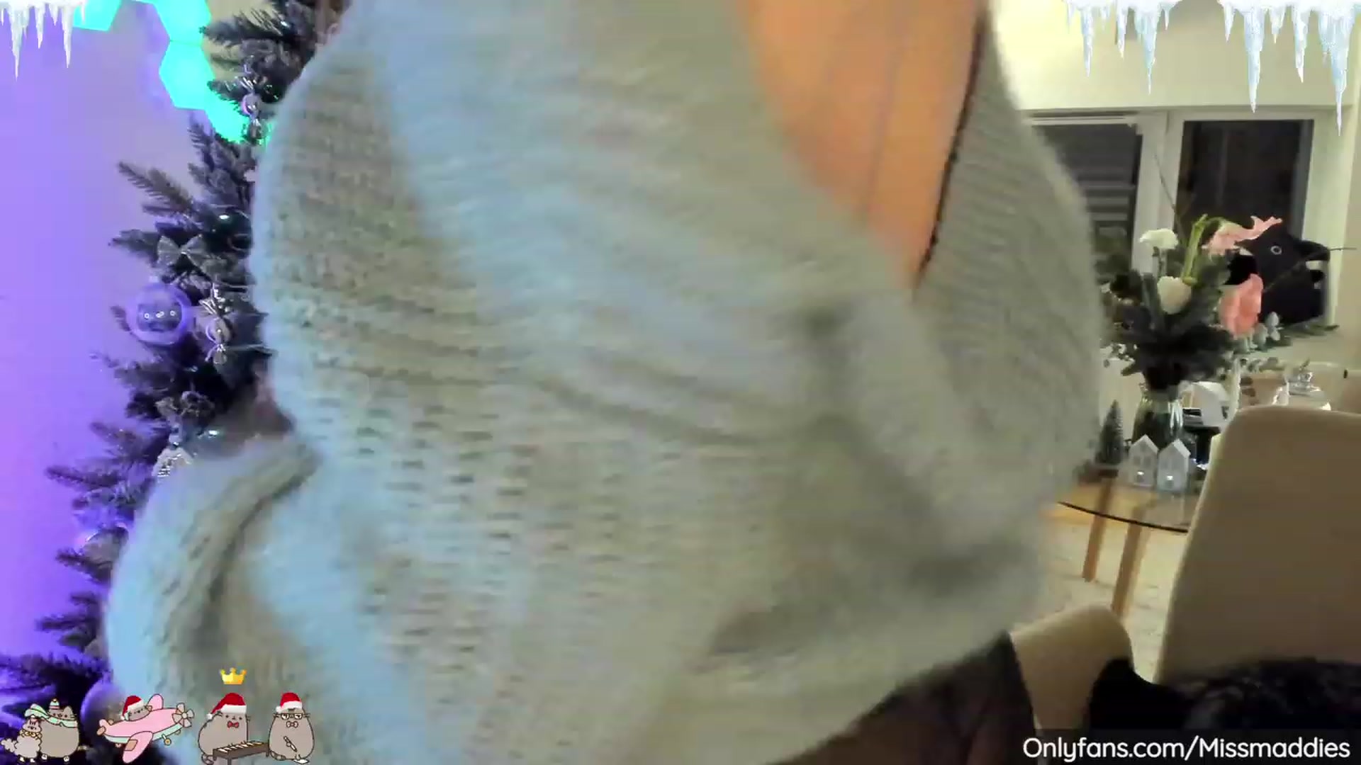 Gallery image thumbnail from Mad_Fairy's myfreecams stream on, 12/22/2022, 02:02 image 18 of 20