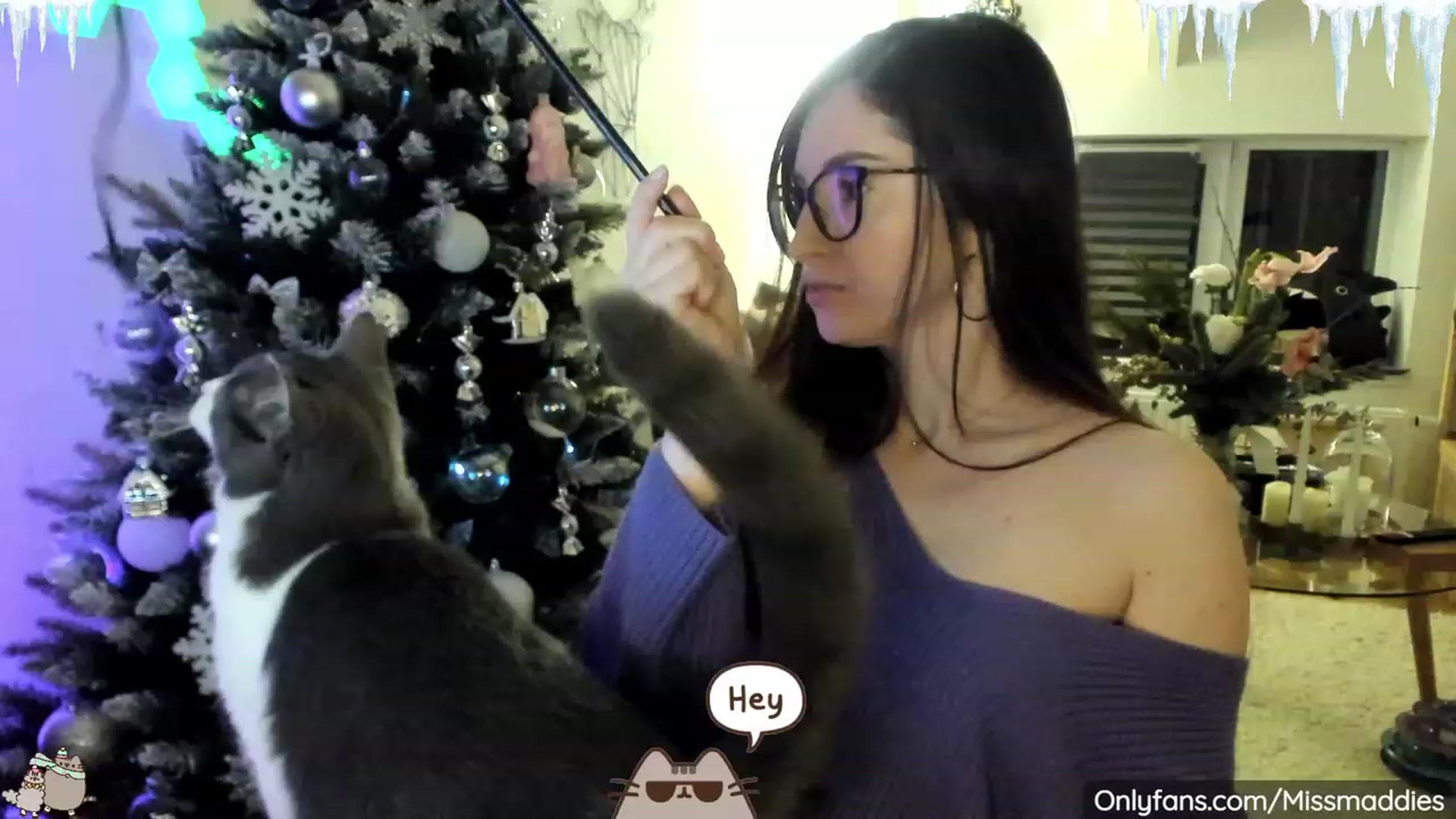 Gallery image thumbnail from Mad_Fairy's myfreecams stream on, 12/22/2022, 23:34 image 10 of 20