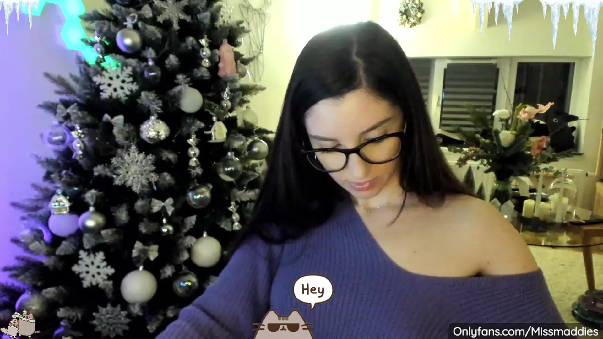 Gallery image thumbnail from Mad_Fairy's myfreecams stream on, 12/22/2022, 23:34 image 15 of 20