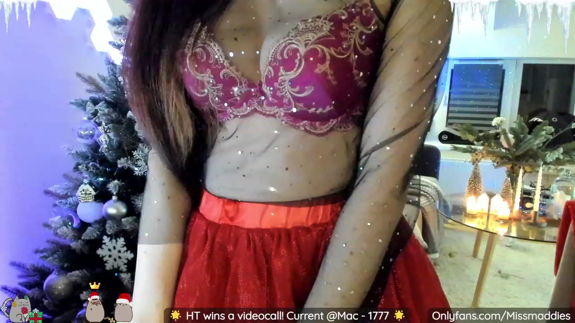 Gallery image thumbnail from Mad_Fairy's myfreecams stream on, 12/25/2022, 24:28 image 17 of 20
