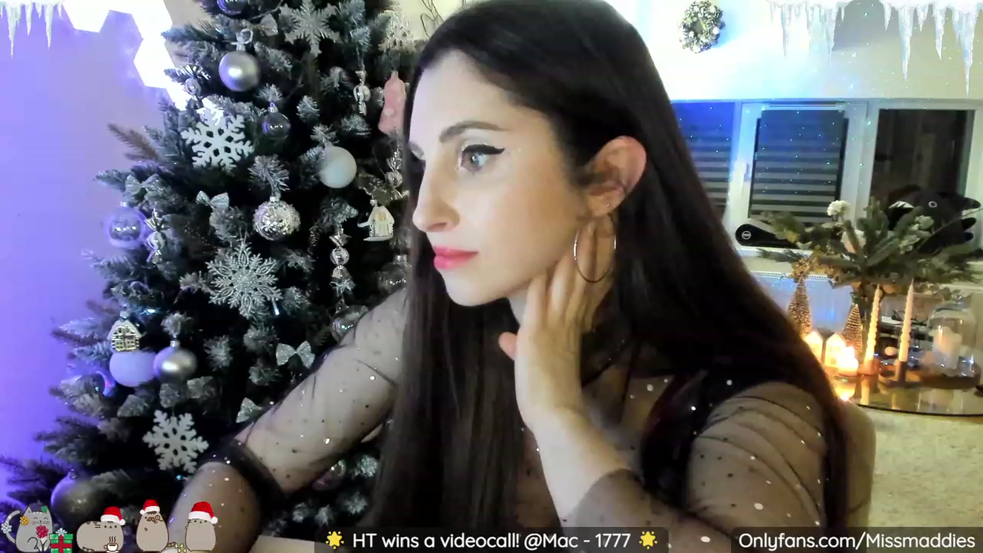 Gallery image thumbnail from Mad_Fairy's myfreecams stream on, 12/25/2022, 01:29 image 12 of 20