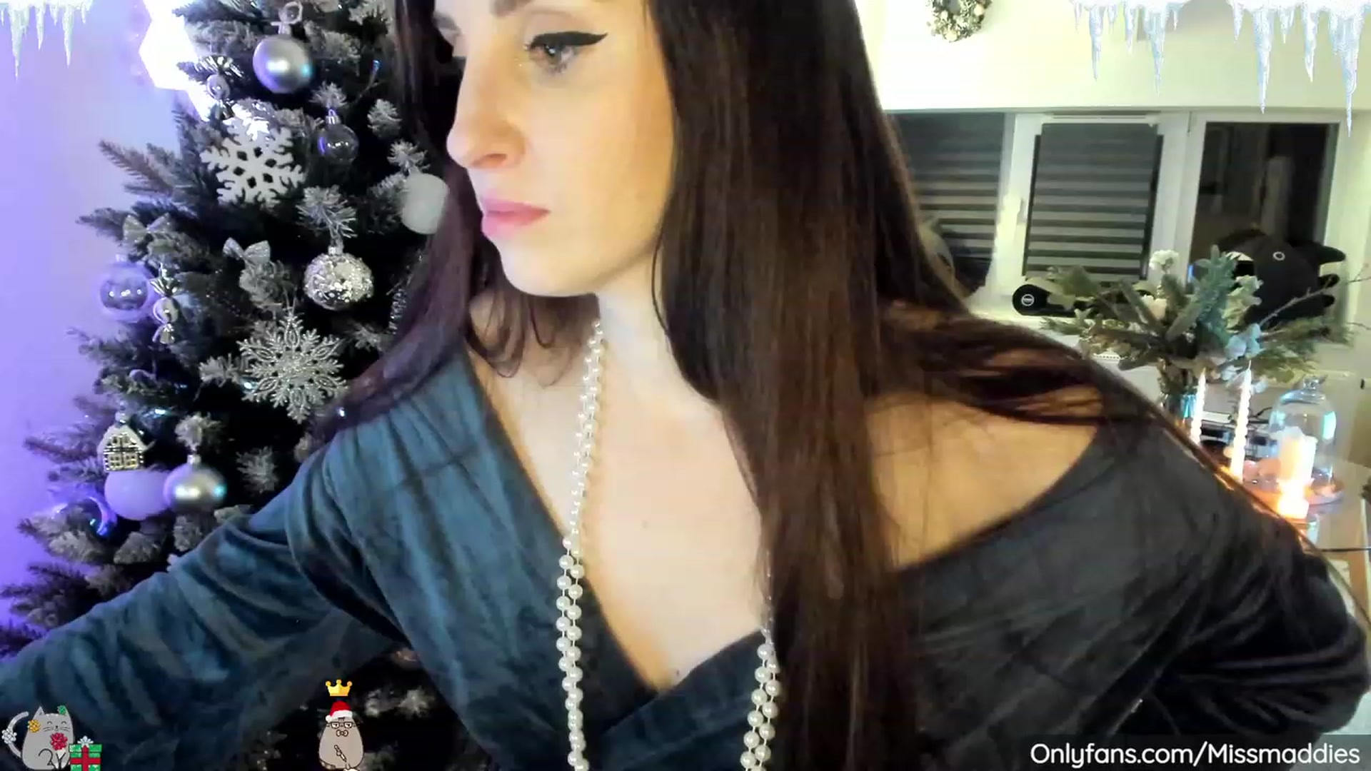 Gallery image thumbnail from Mad_Fairy's myfreecams stream on, 12/26/2022, 01:48 image 18 of 20