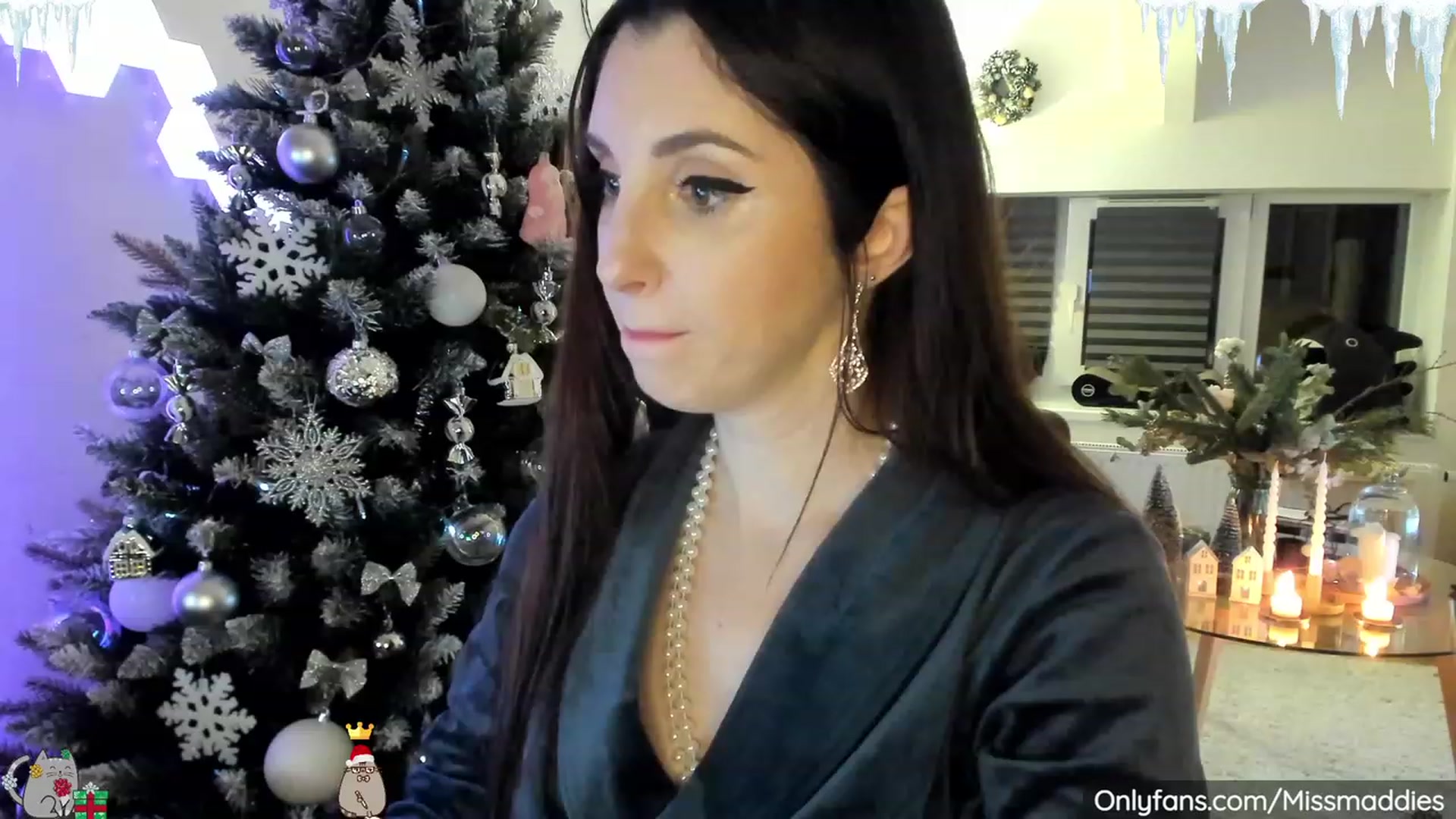 Gallery image thumbnail from Mad_Fairy's myfreecams stream on, 12/26/2022, 02:08 image 18 of 20