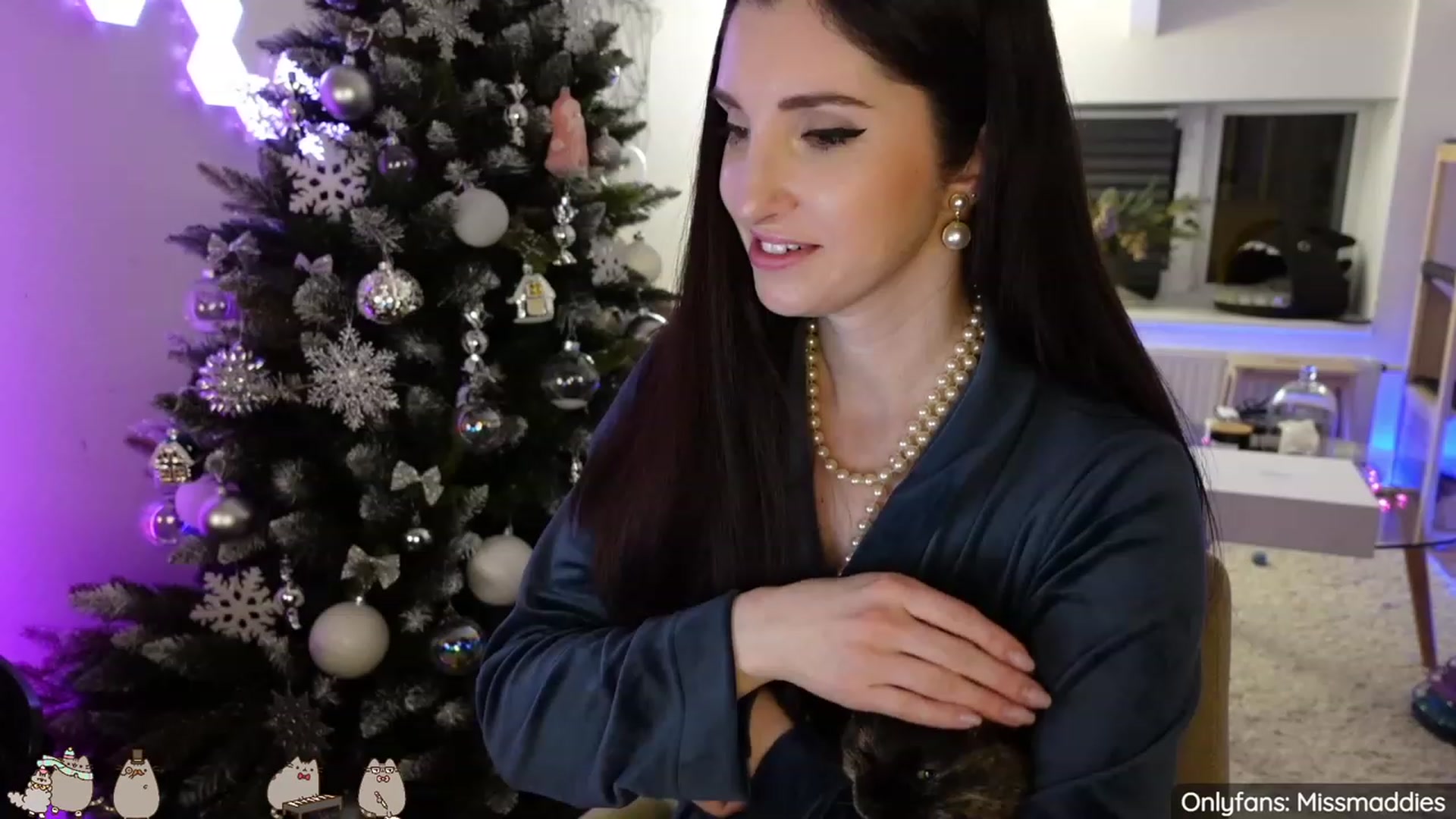 Gallery image thumbnail from Mad_Fairy's myfreecams stream on, 01/18/2023, 02:32 image 13 of 20