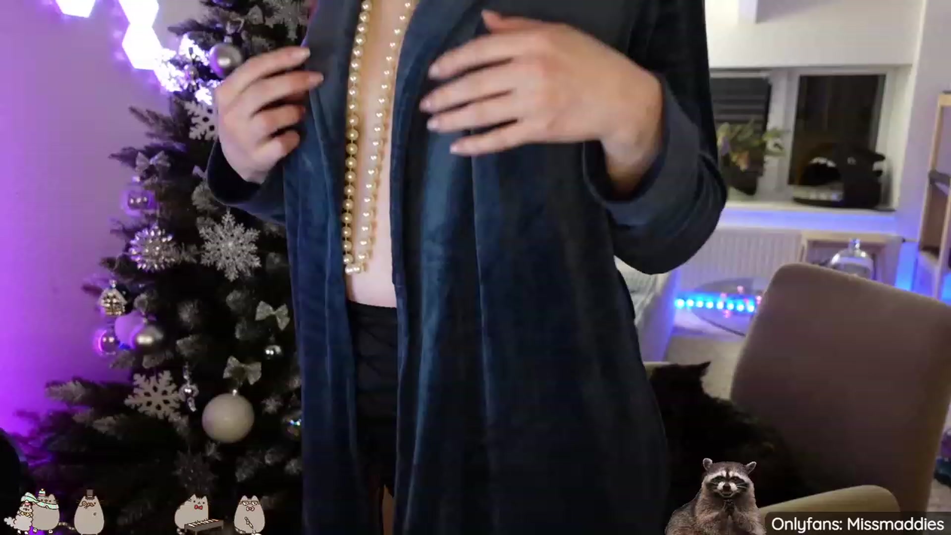 Gallery image thumbnail from Mad_Fairy's myfreecams stream on, 01/18/2023, 02:32 image 11 of 20