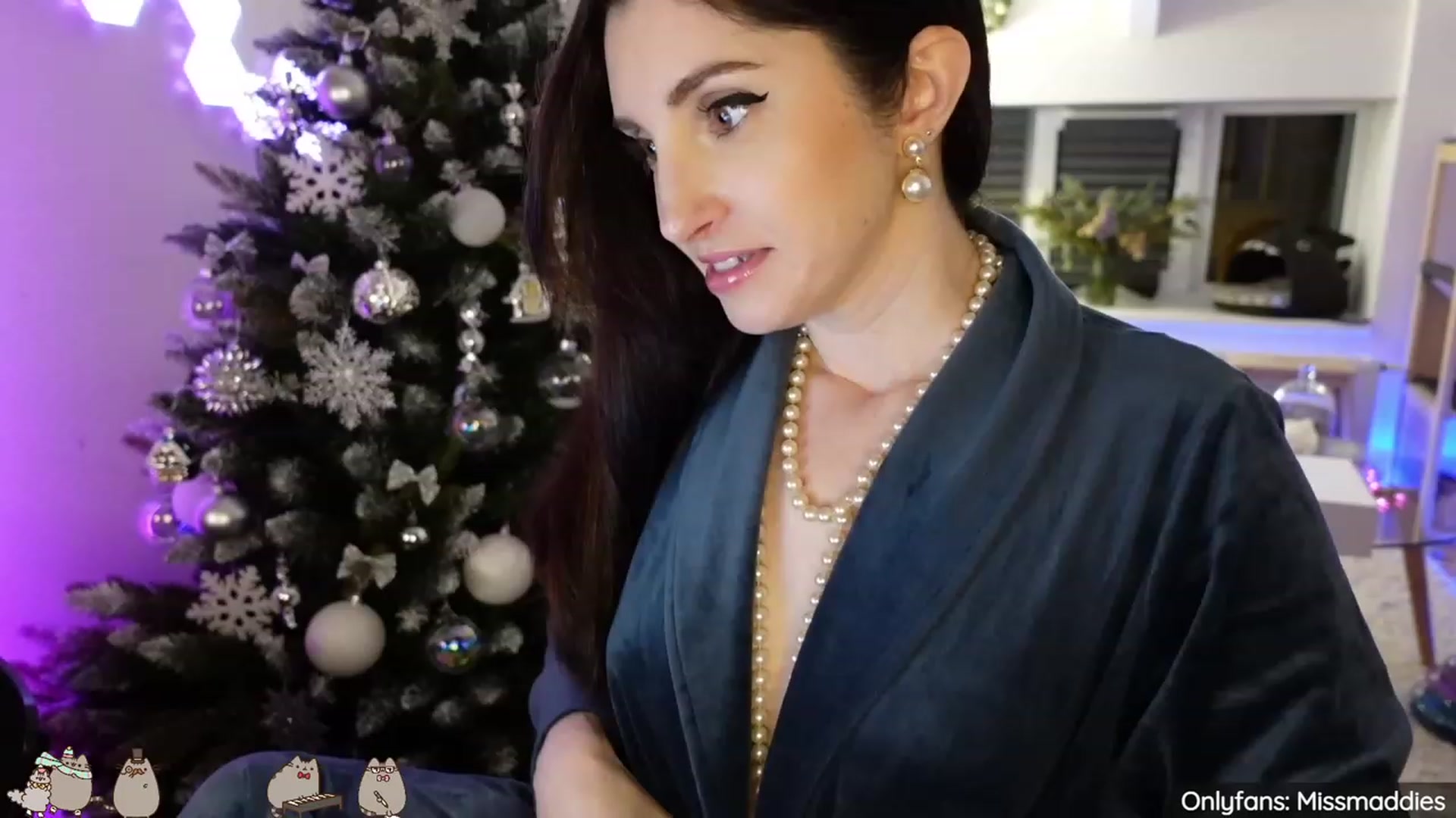 Gallery image thumbnail from Mad_Fairy's myfreecams stream on, 01/18/2023, 02:32 image 18 of 20