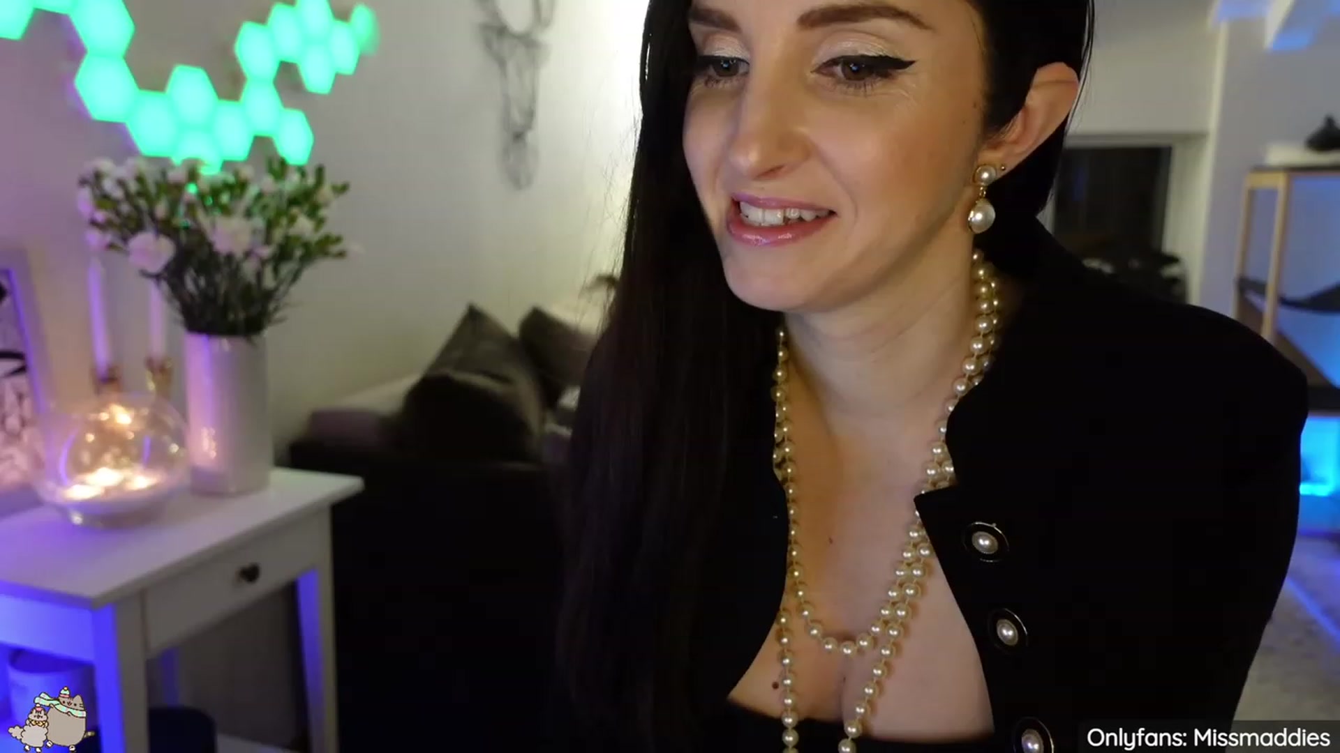 Gallery image thumbnail from Mad_Fairy's myfreecams stream on, 01/22/2023, 02:31 image 6 of 20