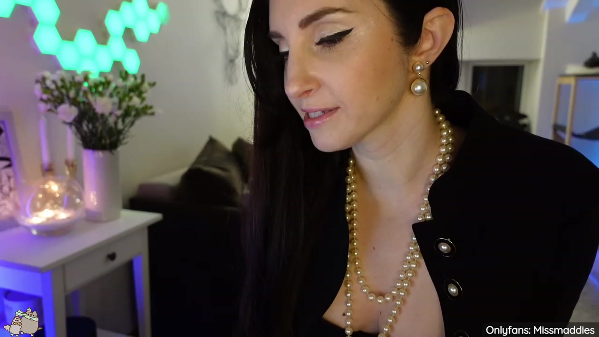 Gallery image thumbnail from Mad_Fairy's myfreecams stream on, 01/22/2023, 02:31 image 5 of 20