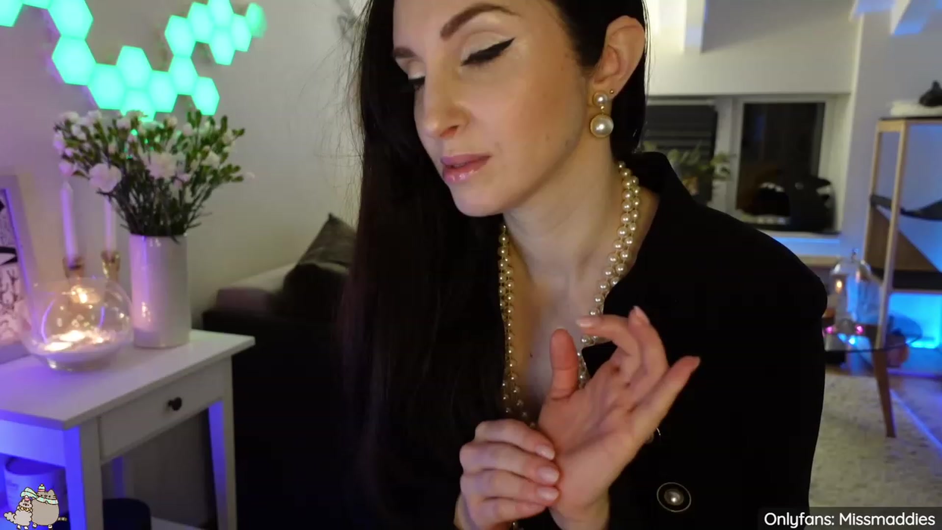 Gallery image thumbnail from Mad_Fairy's myfreecams stream on, 01/22/2023, 02:31 image 3 of 20