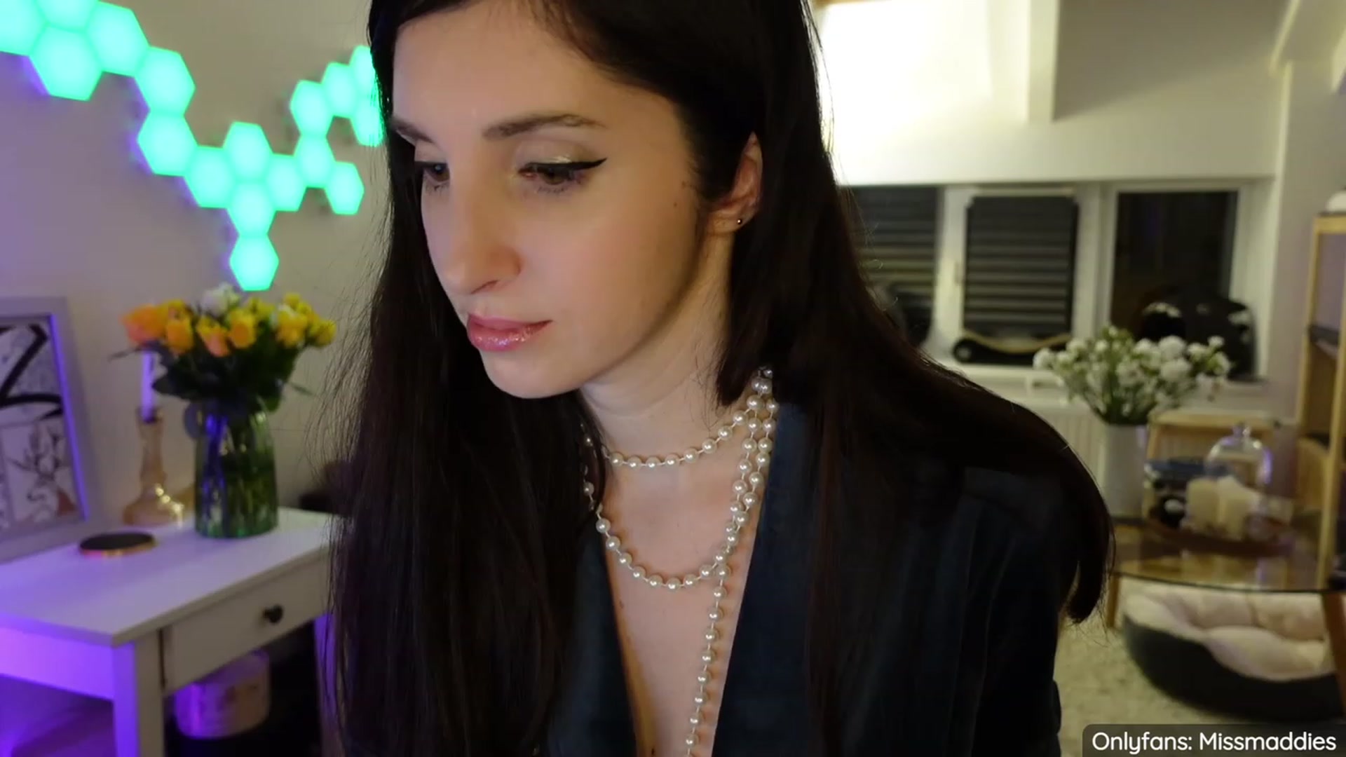 Gallery image thumbnail from Mad_Fairy's myfreecams stream on, 01/28/2023, 03:35 image 11 of 20