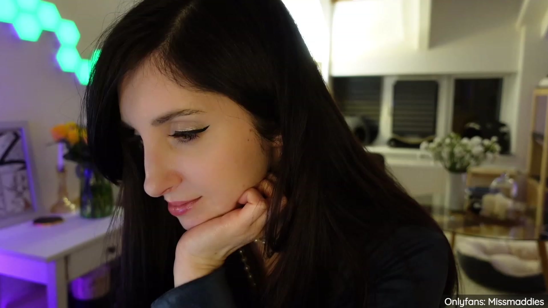 Gallery image thumbnail from Mad_Fairy's myfreecams stream on, 01/28/2023, 03:35 image 13 of 20