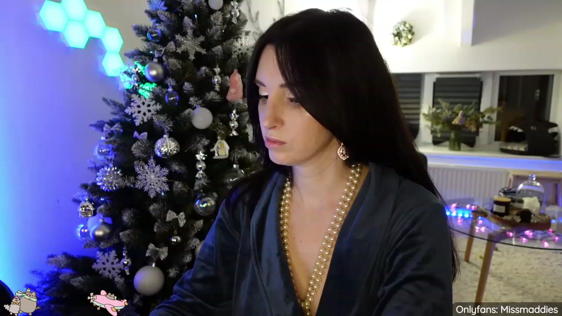 Gallery image thumbnail from Mad_Is_Bad's myfreecams stream on, 01/10/2023, 02:19 image 19 of 20