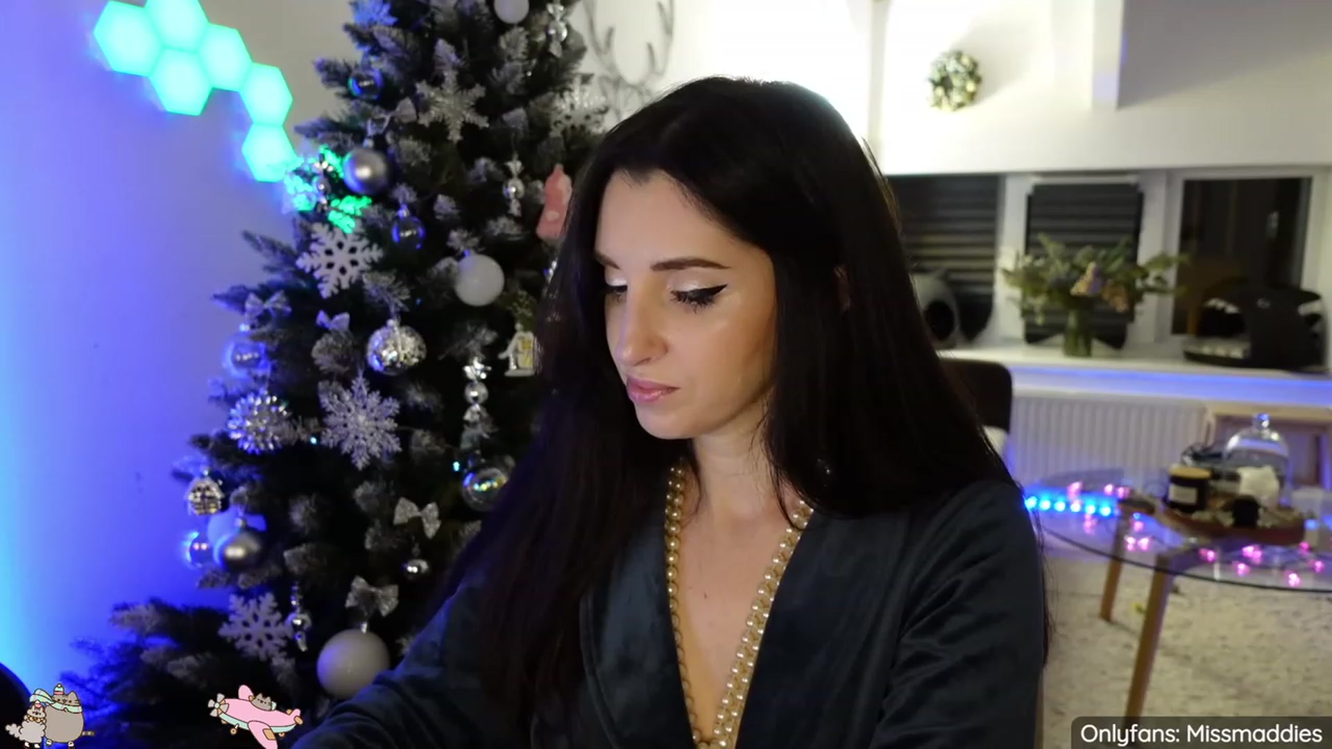 Gallery image thumbnail from Mad_Is_Bad's myfreecams stream on, 01/10/2023, 02:19 image 17 of 20