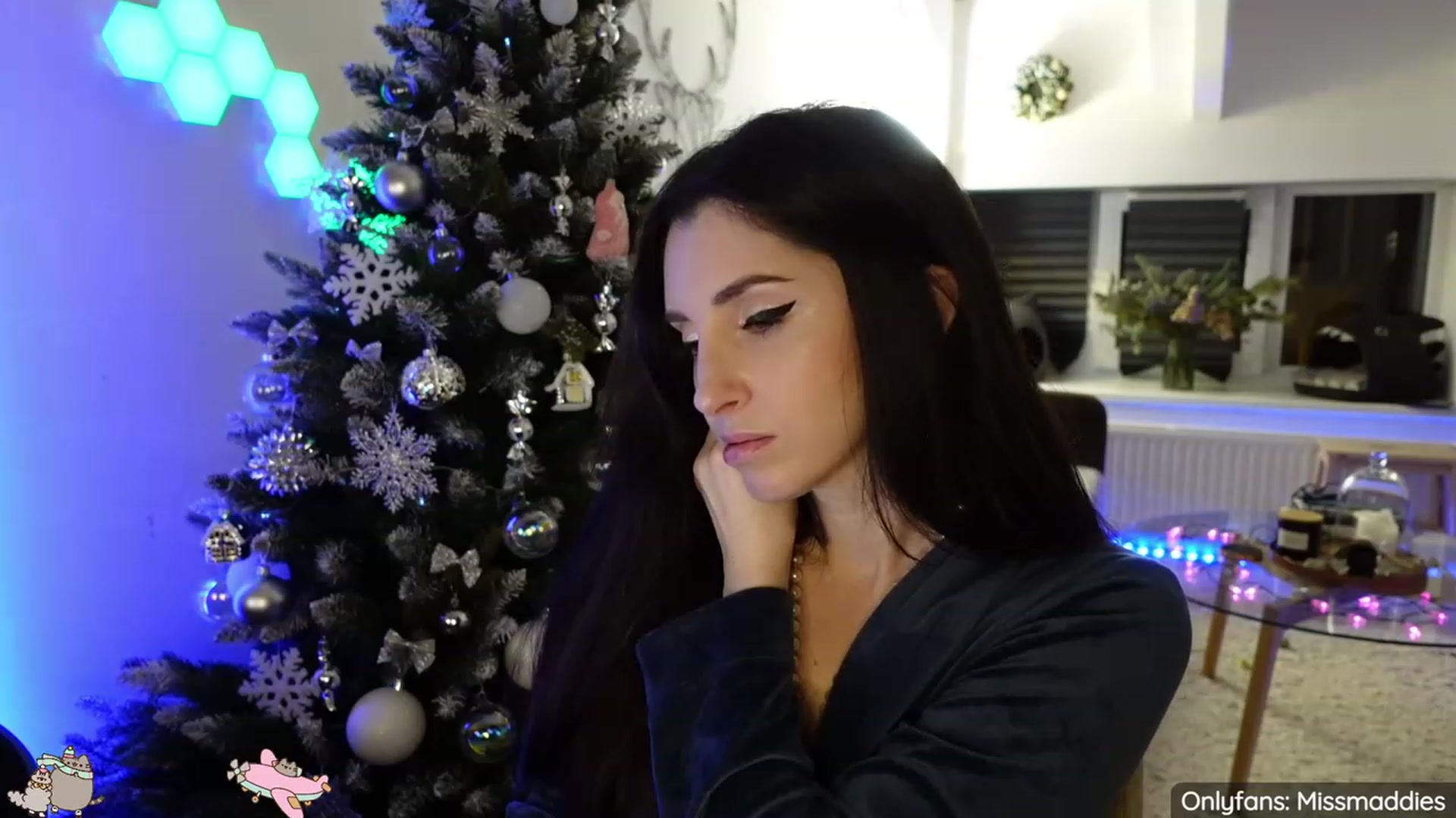 Gallery image thumbnail from Mad_Is_Bad's myfreecams stream on, 01/10/2023, 02:19 image 16 of 20