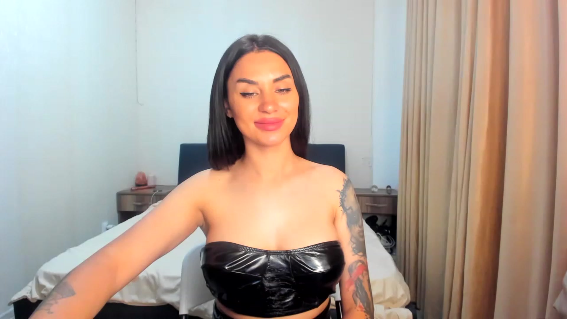 Gallery image thumbnail from Madam_Jesse's myfreecams stream on, 07/09/2023, 18:20 image 19 of 20