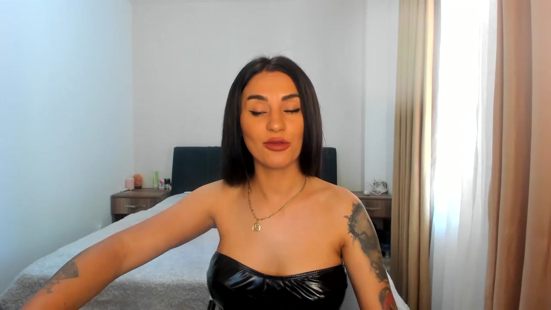 Gallery image thumbnail from Madam_Jesse's myfreecams stream on, 07/15/2023, 13:49 image 11 of 20