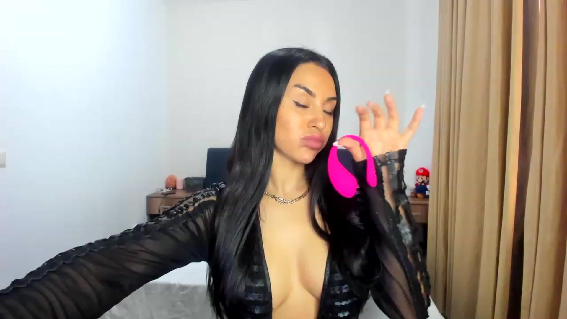 Gallery image thumbnail from Madam_Jesse's myfreecams stream on, 08/05/2023, 16:32 image 16 of 20