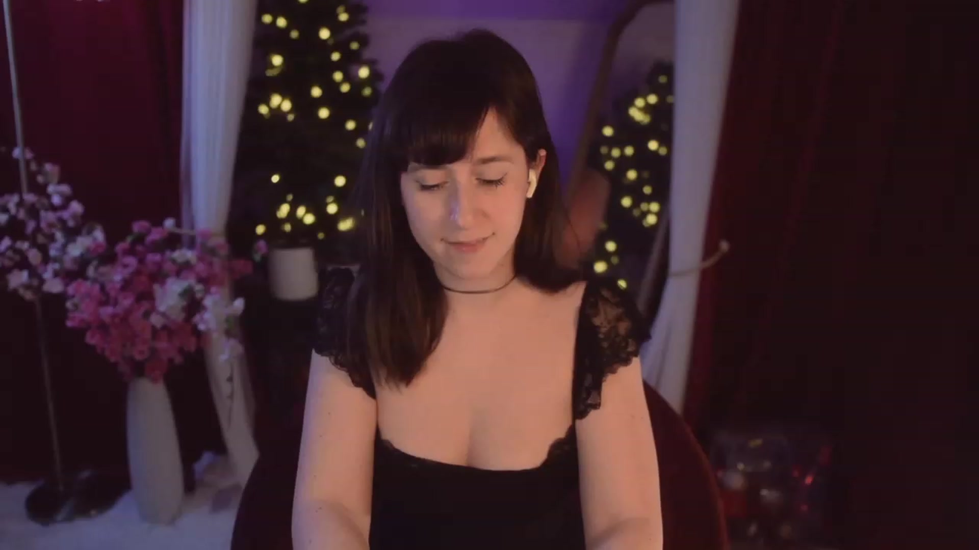 Gallery image thumbnail from Madame's myfreecams stream on, 12/09/2023, 06:56 image 19 of 20