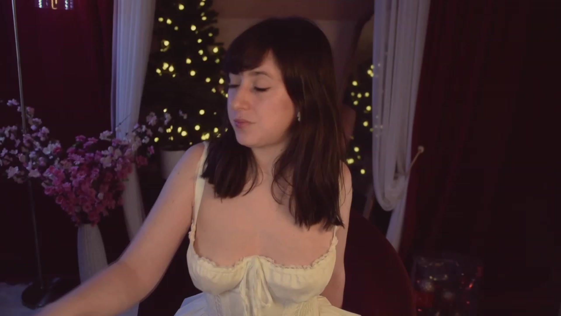 Gallery image thumbnail from Madame's myfreecams stream on, 12/15/2023, 06:30 image 7 of 20